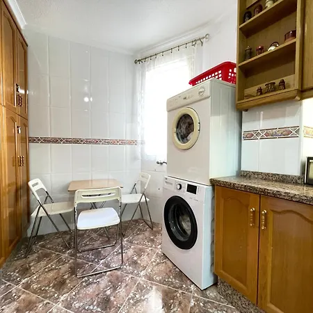 Superior Playa Del Cura, 3 Bedrooms, 2 Baths, Air Condition, Terrace Apartment Torrevieja
