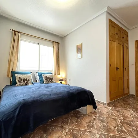 Superior 2 Mins To Playa Del Cura, 3 Bedrooms, 2 Baths, Big Terrace Torrevieja