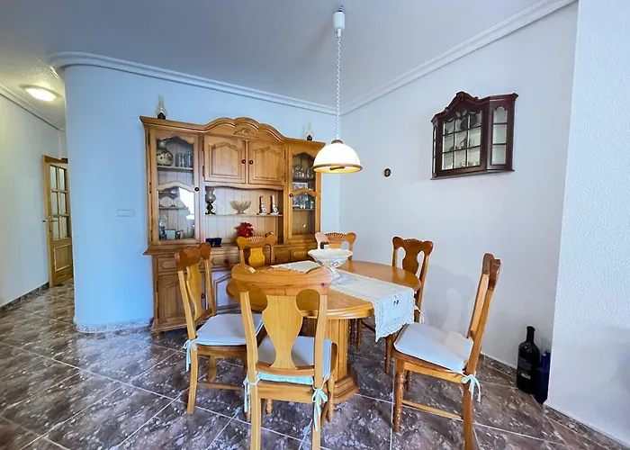 Superior 2 Mins To Playa Del Cura, 3 Bedrooms, 2 Baths, Big Terrace Torrevieja